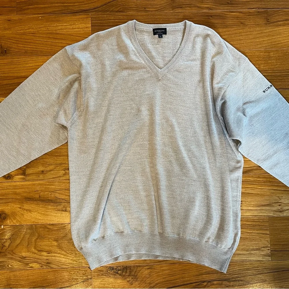 Burberry Light Gray V-Neck Men's Sweater